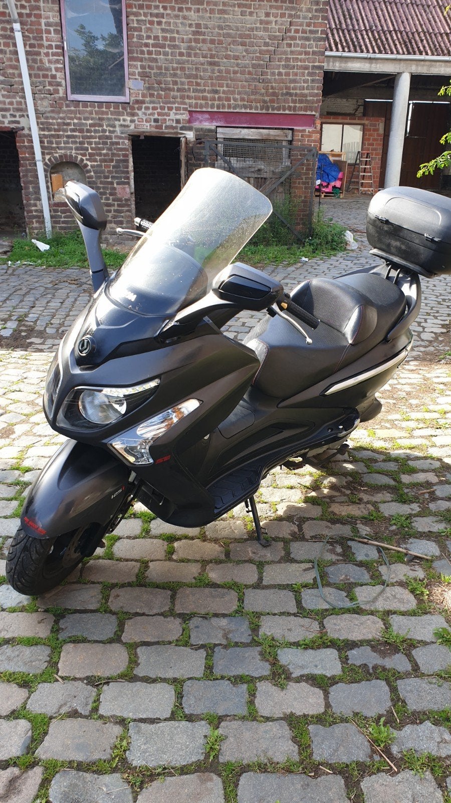 Sym GTS EVO 125cc injection tres bonne etat, Vélos & Vélomoteurs, Enlèvement ou Envoi
