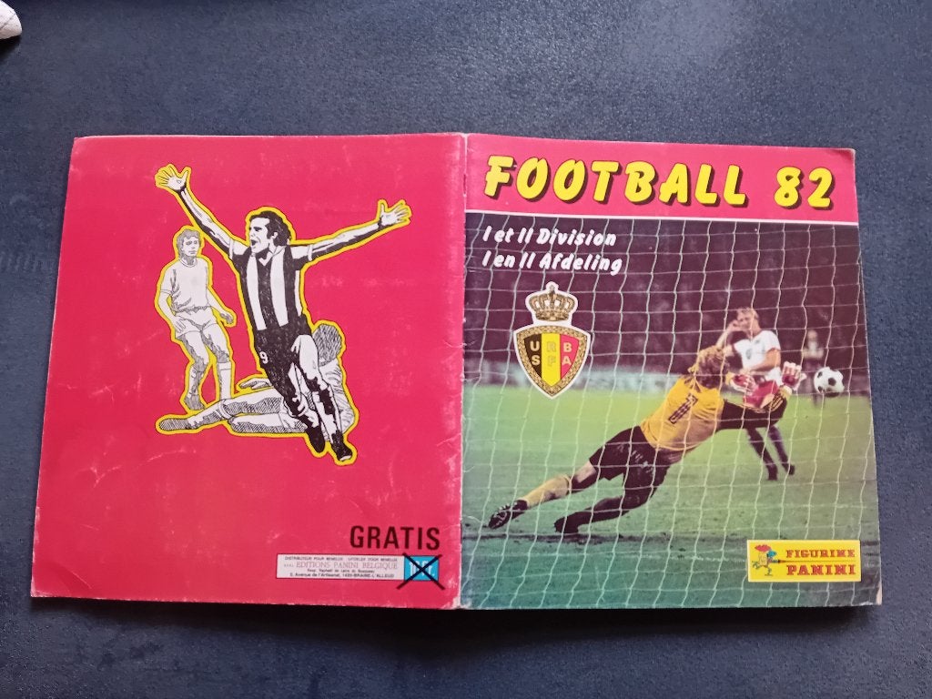panini stickerboek Football 82, Verzamelen, Ophalen of Verzenden, Zo goed als nieuw, Sport