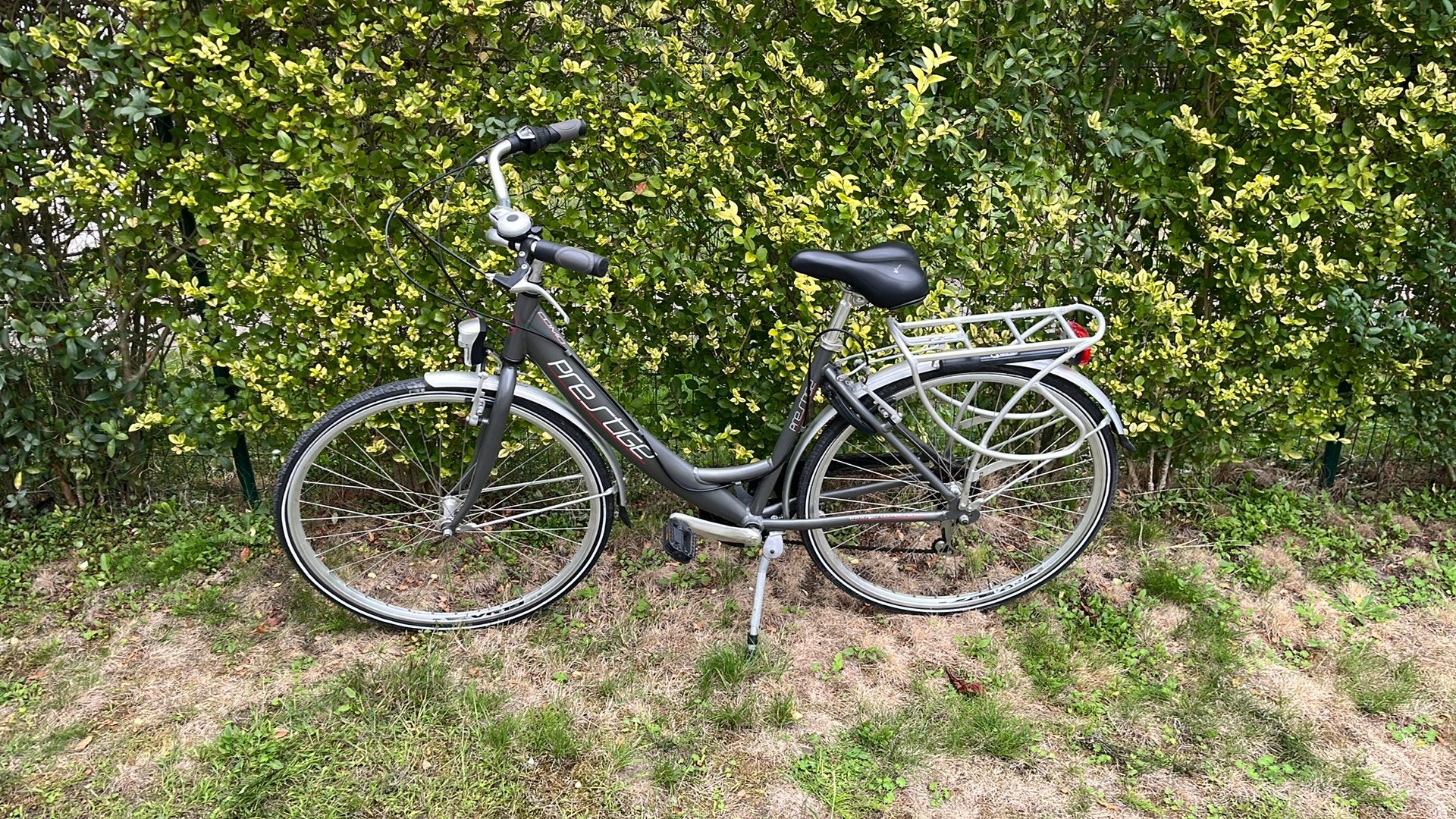 Damesfietsen, Ophalen, Zo goed als nieuw