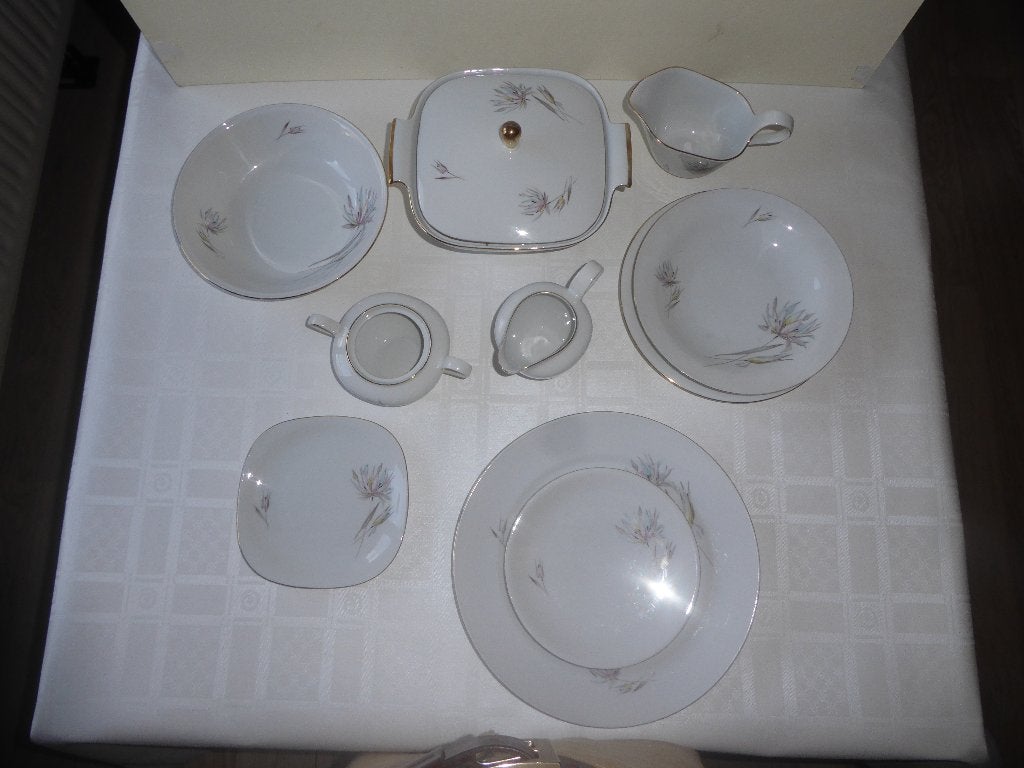 vintage servies in porselein, Ophalen, Gebruikt, Vintage, Bord(en)