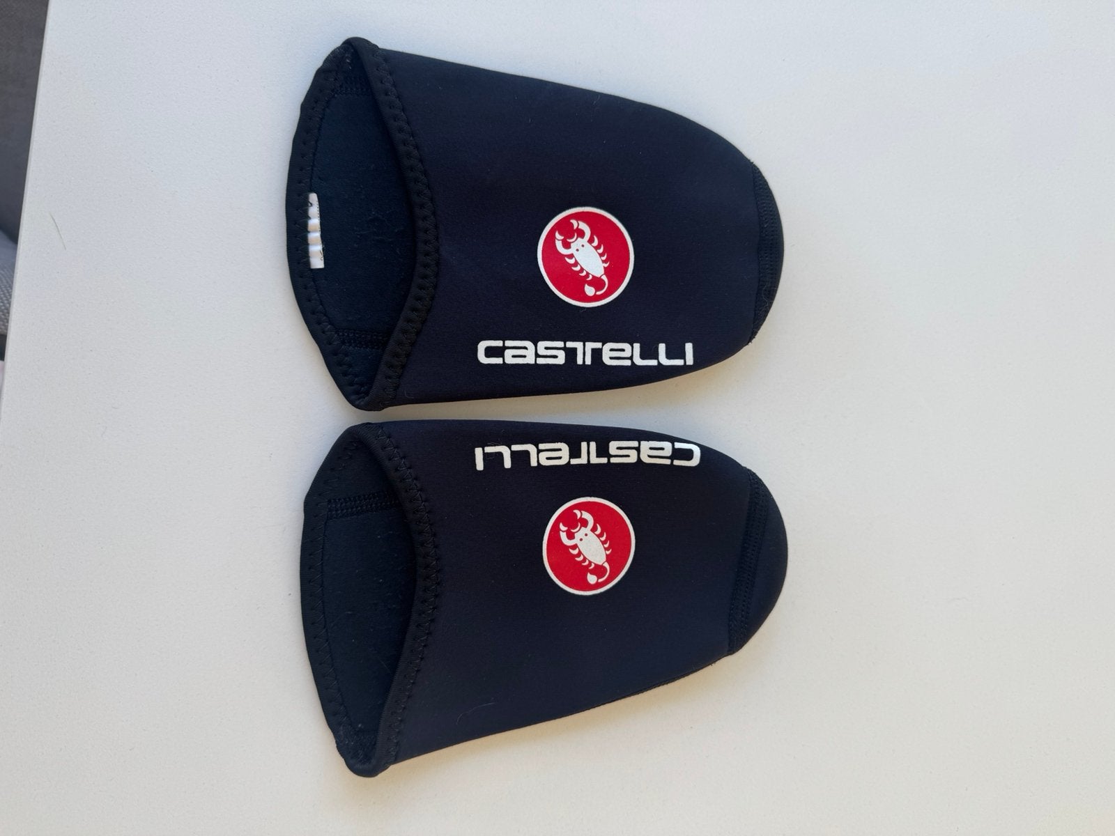 Castelli toe covers, Vélos & Vélomoteurs, Accessoires vélo | Vêtements de cyclisme, Enlèvement, Comme neuf