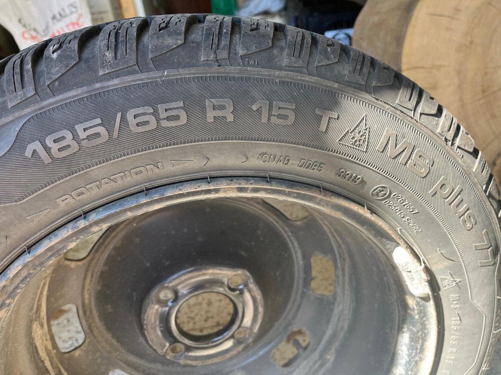 4 jantes + pneus hivers mis sur Citroën C3 - 185/65 R15T, Pneus hiver, Pneu(s), Enlèvement, Utilisé