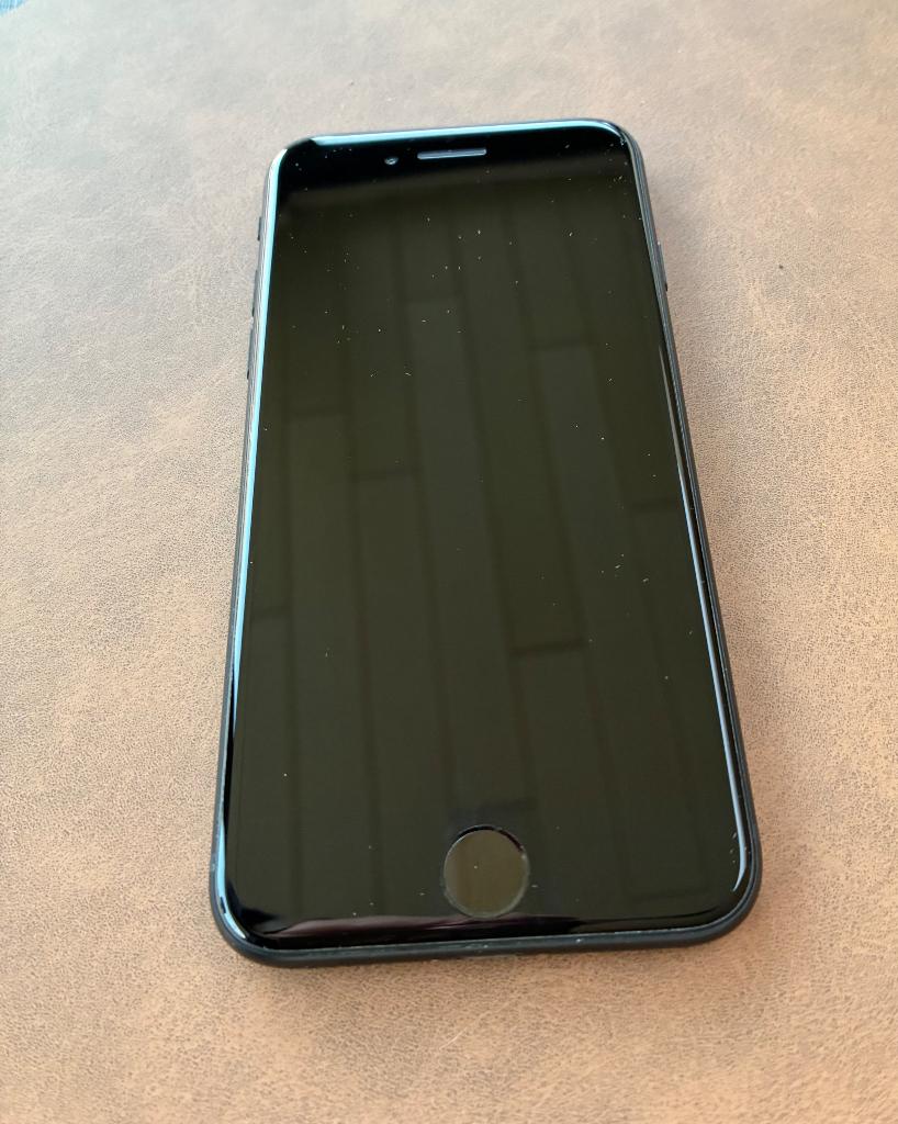 iPhone SE 2022, Telecommunicatie, Mobiele telefoons | Apple iPhone, Ophalen, Zwart, Zo goed als nieuw, 64 GB