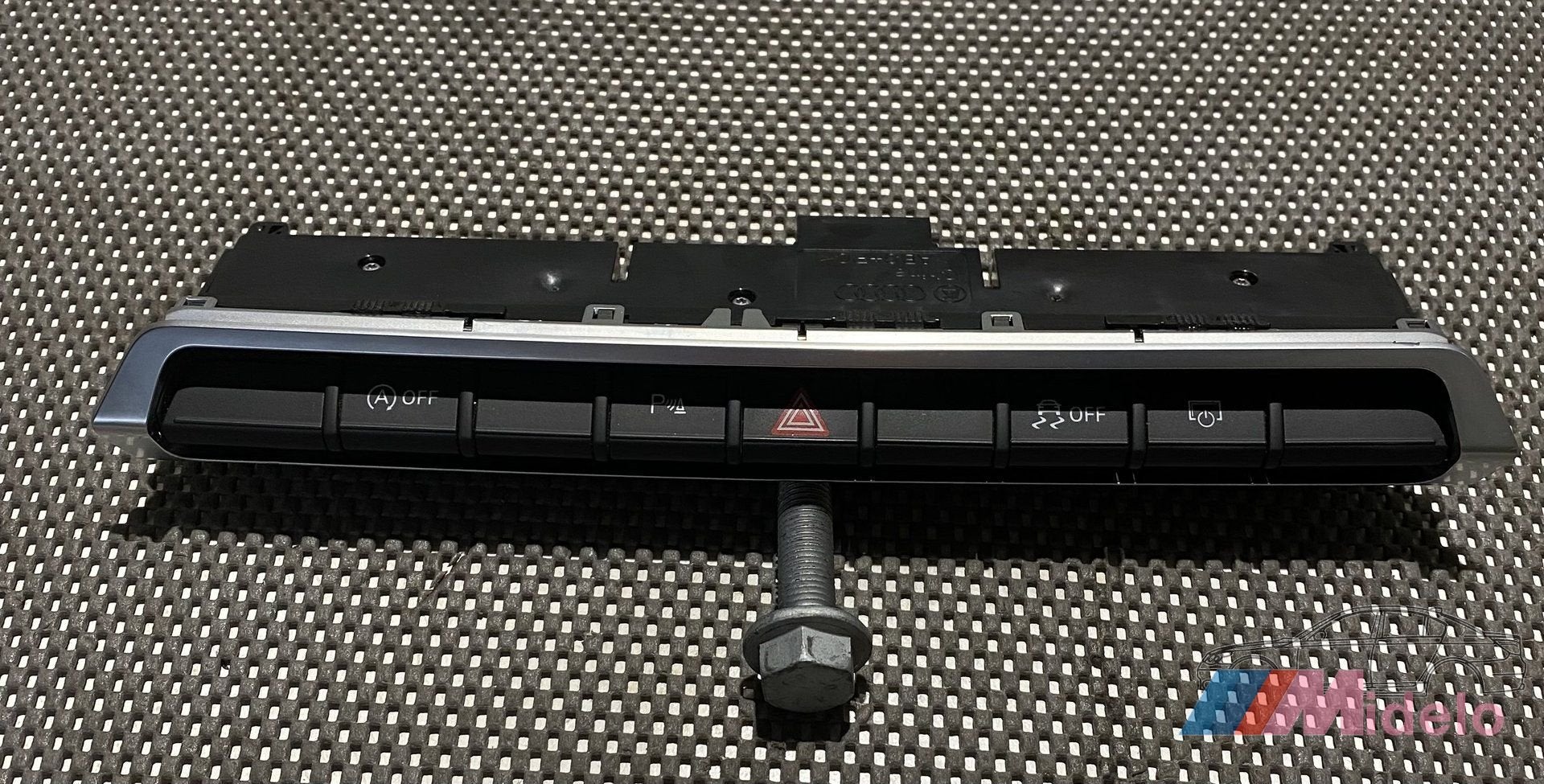 AUDI Q2 ALARMLICHT SCHAKELAAR 81A925301, Gebruikt, -, -, -