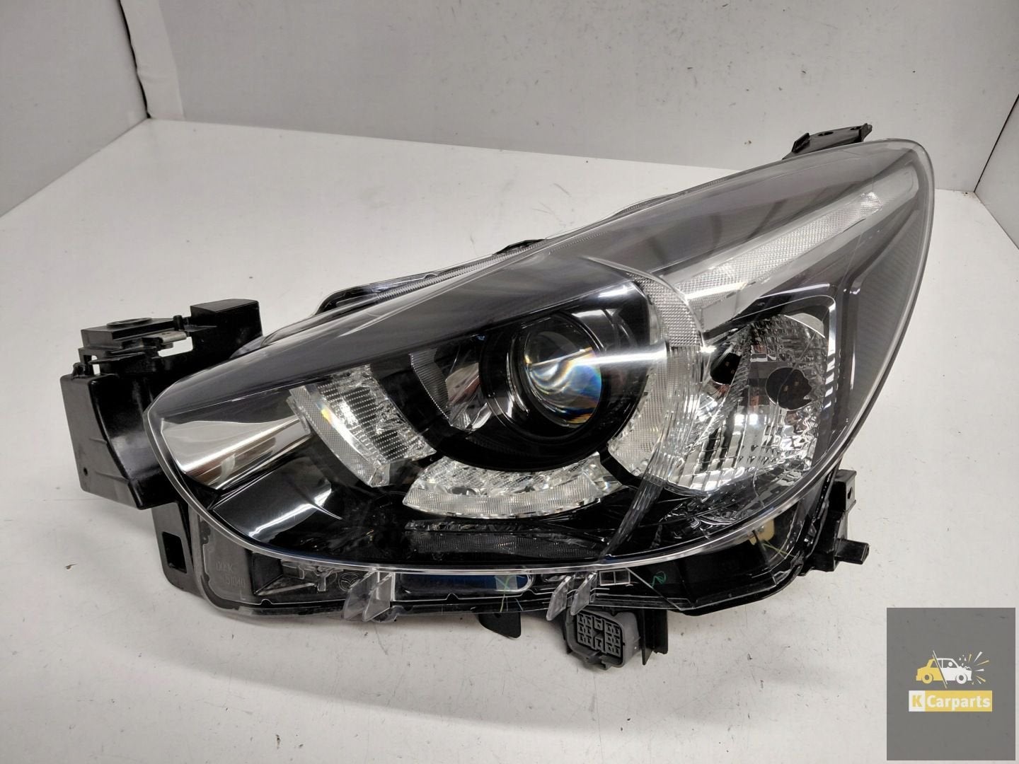 D09K-51040, ampoule LED compl te pour Mazda 2 III DJ (gauche, Shinchi, Fuchu-Cho 3-1
730-8670  Hiroshima, Mazda Motor Corporation