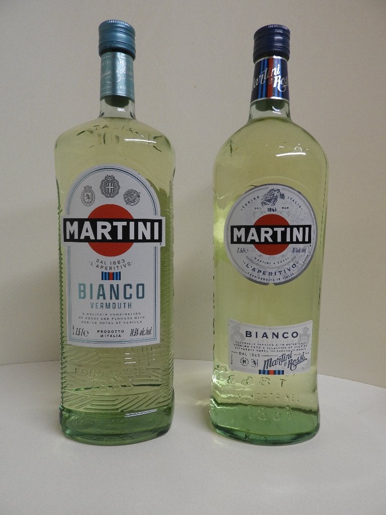 2 Flessen Martino Bianco 15%, van 1,5 Liter, Ophalen, Overige typen, Nieuw, Italië
