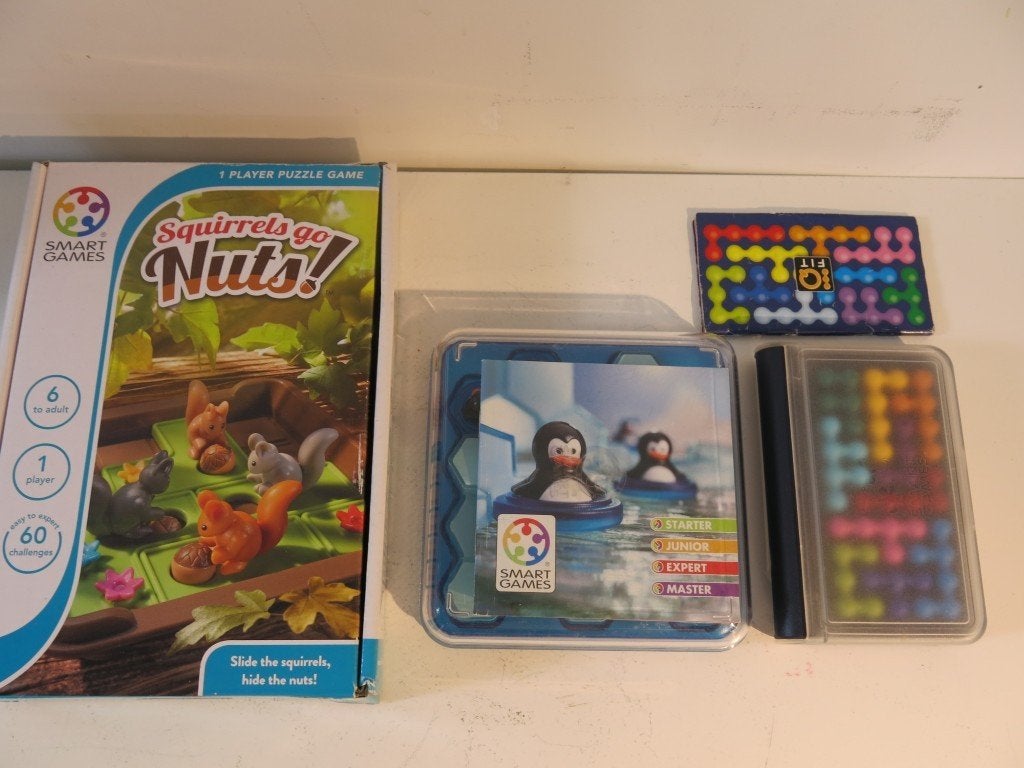 3 jeux intelligents (Squirrels Go Nuts, Penguins, IQ Pro), Enlèvement ou Envoi, Comme neuf