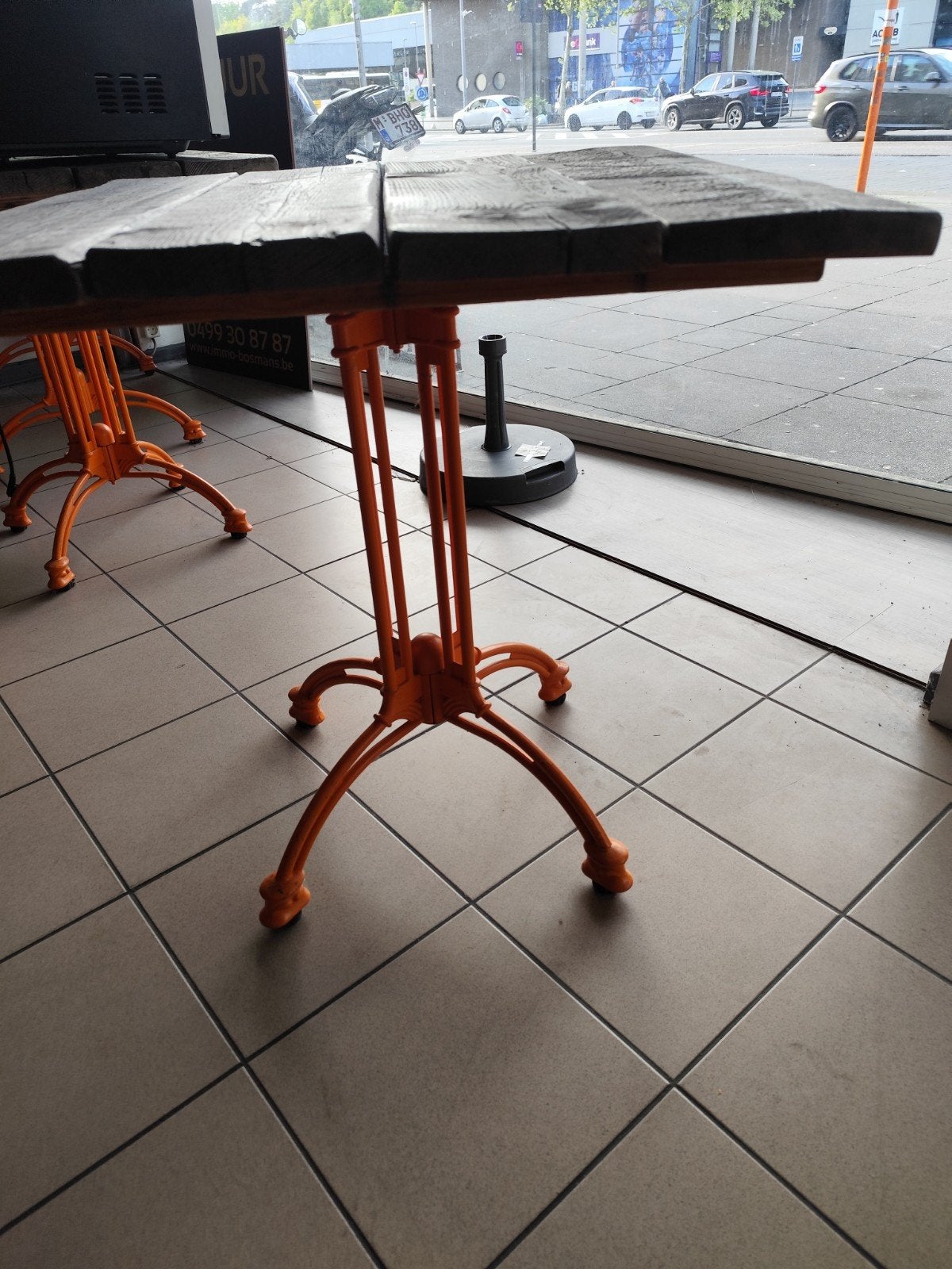Buiten tafels. Met ijzeren onderstel en steigerhout als blad, Huis en Inrichting, Ophalen