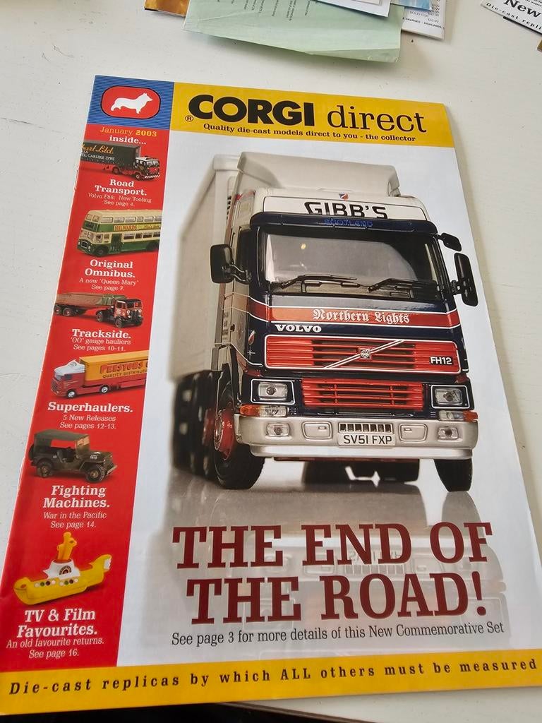 Corgi Direct catalogus uit januari 2003 met op de cover een, Ophalen of Verzenden