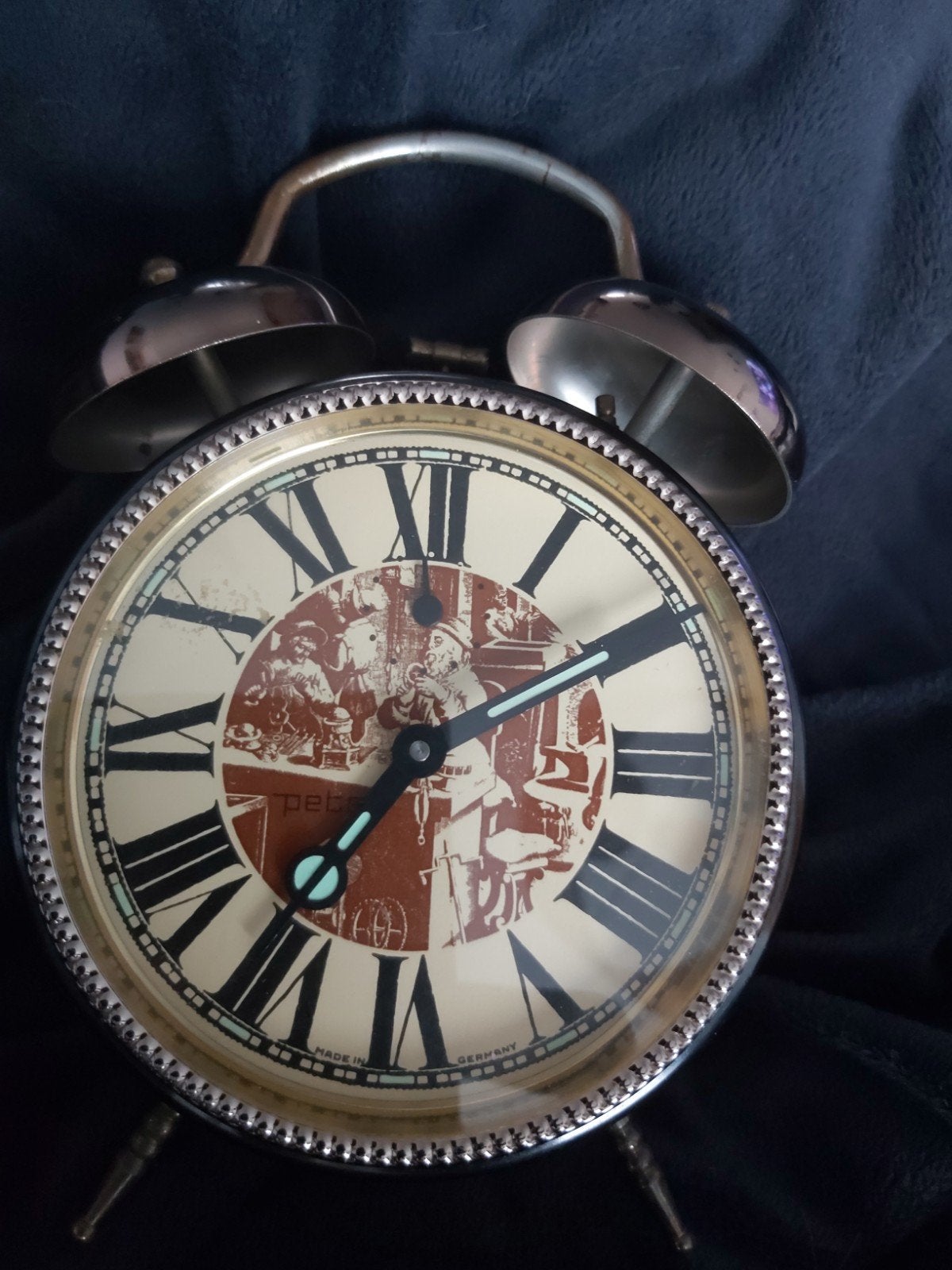 Horloge vintage, Enlèvement