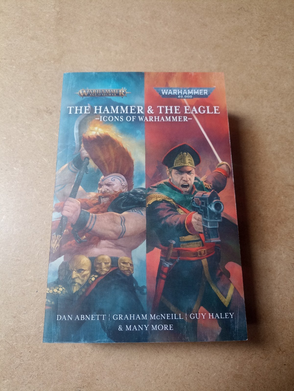 De hamer en de adelaar - De iconen van de Warhammer-werelden, Ophalen, Zo goed als nieuw