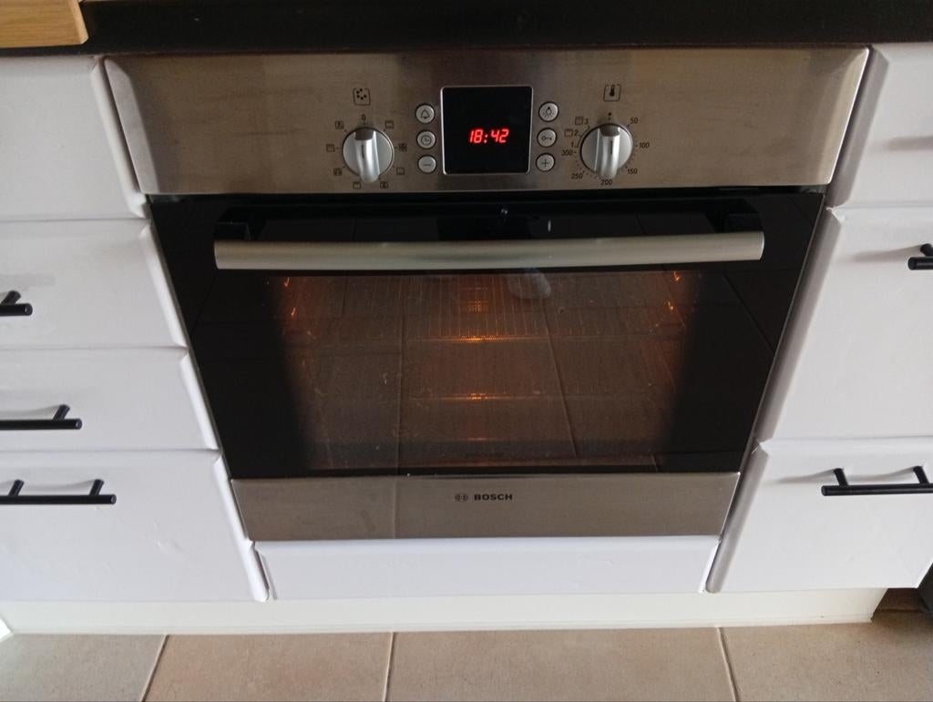 Four encastrable Bosch, Four avec gril, Encastré, 45 à 60 cm, Utilisé