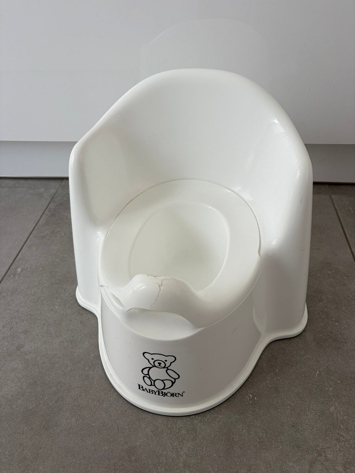 Potje babybjorn gratis (potje zelf is wat gebarsten), Ophalen, Zo goed als nieuw