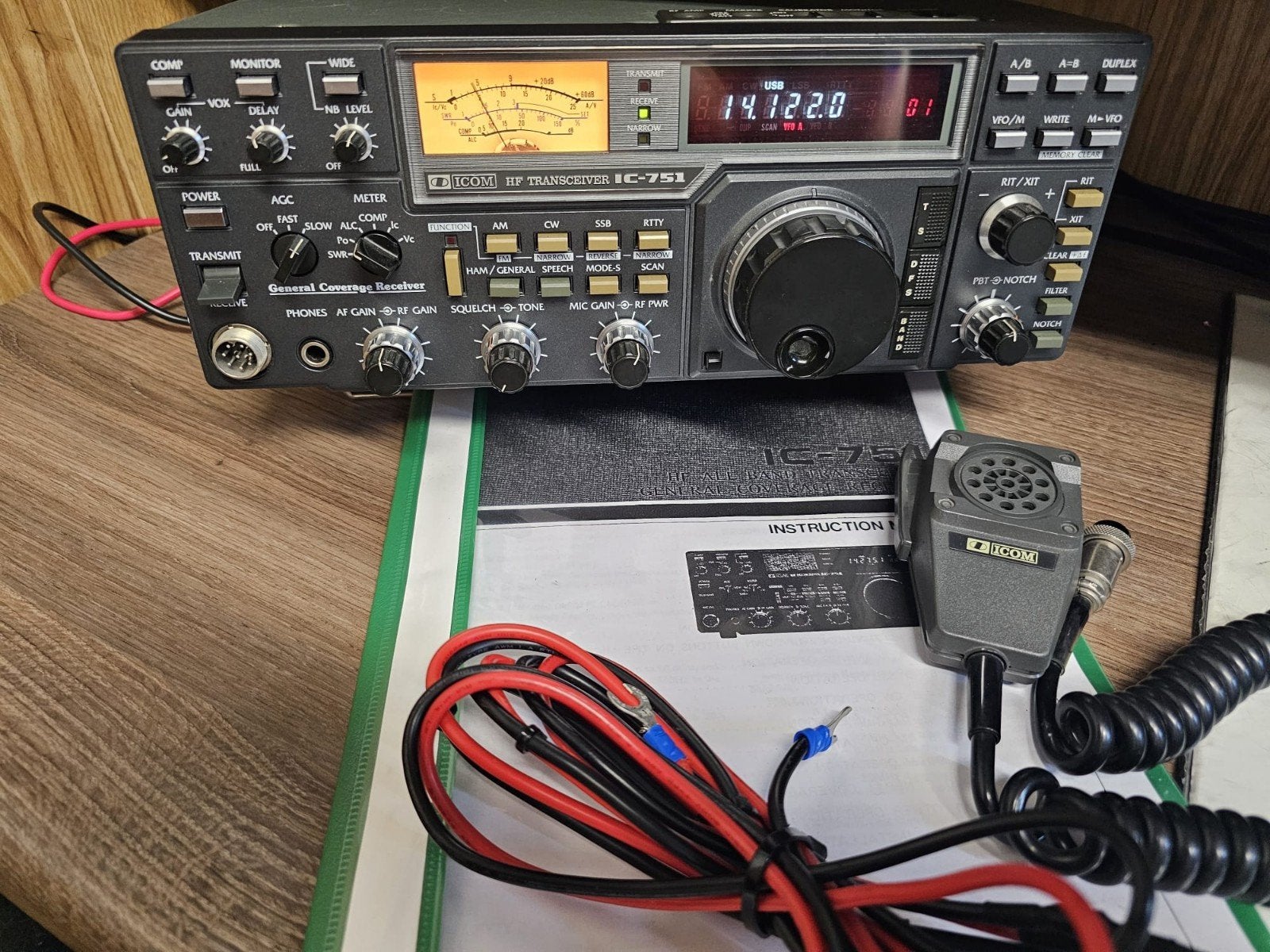 Icône ic 751, Télécoms, Émetteurs & Récepteurs, Utilisé, Émetteur et Récepteur, Enlèvement ou Envoi