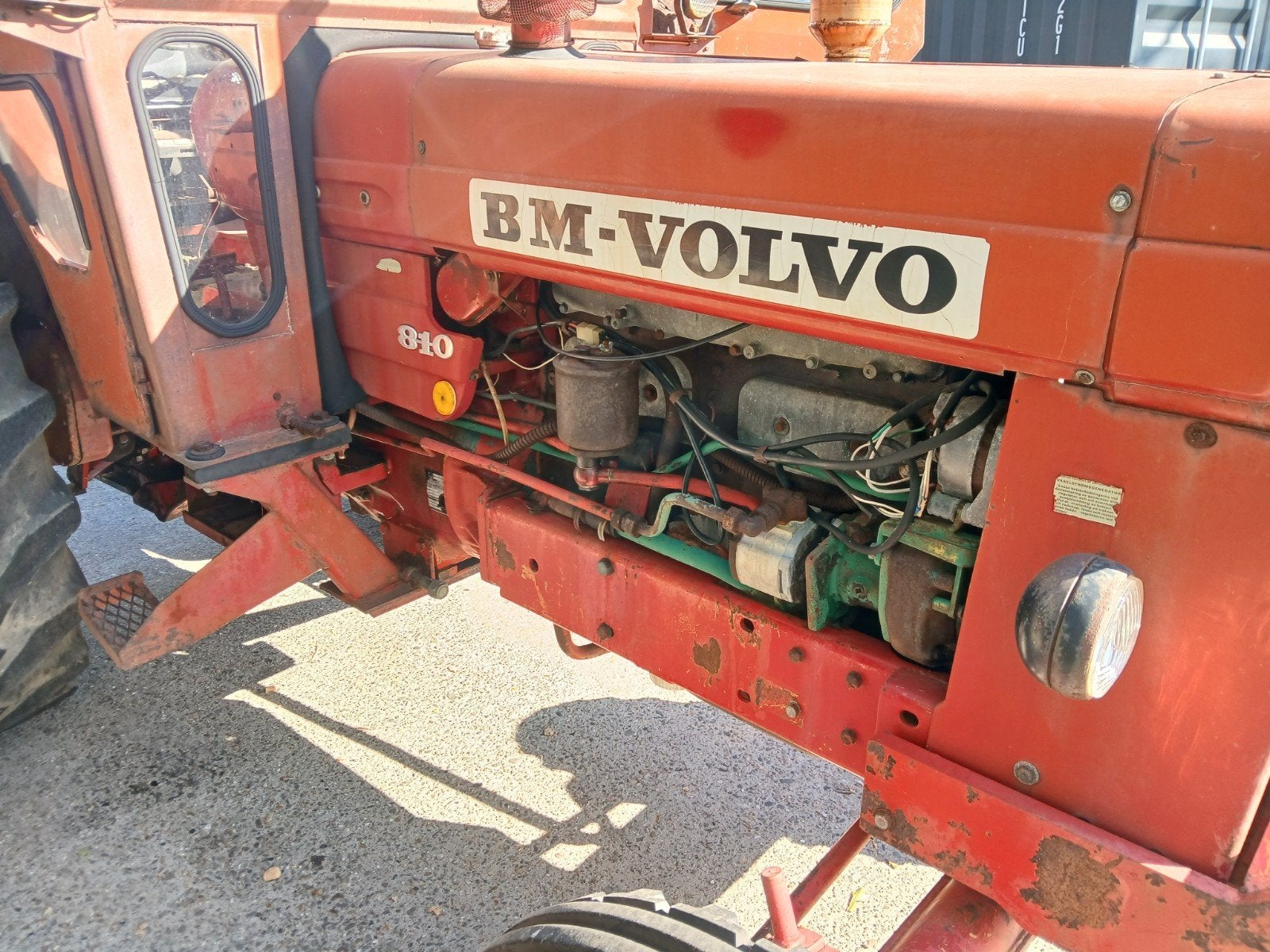 Volvo BM810, Enlèvement