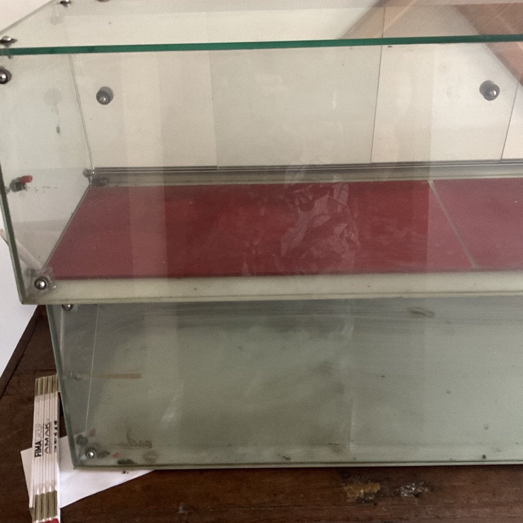 Vitrine vintage, Ophalen