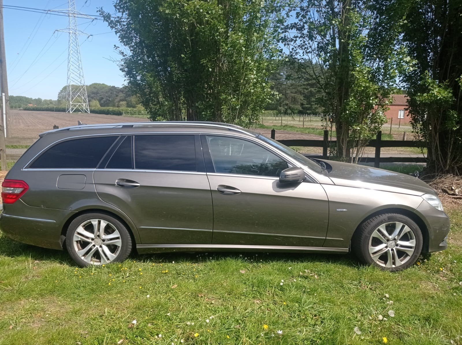 Mercedes E 200 D, Auto's, Mercedes-Benz, Automaat, Euro 5, Zwart, Bruin