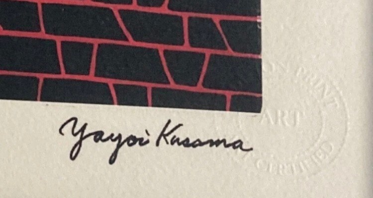 Yayoi Kusama : lithographie 40 par 50 cm. Vendue encadrée, Antiquités & Art, Enlèvement ou Envoi, Lithographie