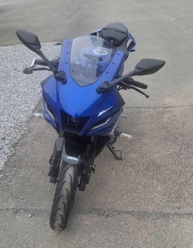 Yamaha YZF-R125 2025 – 3500 km, Éclairage LED, Permis Moto A1 minimum, 1 cylindre, Manuelle