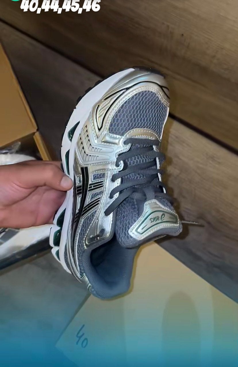 Asics kayano 14, Enlèvement ou Envoi, Autres couleurs, Comme neuf, Chaussures de sport