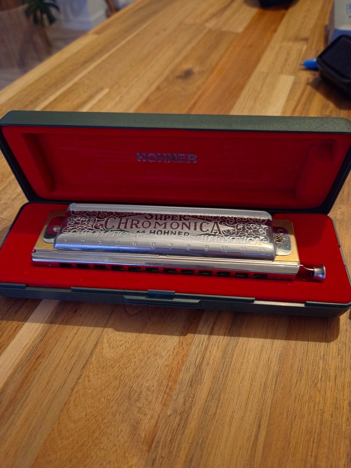 Harmonica Hohner super chromonica, Muziek en Instrumenten, Ophalen of Verzenden, Zo goed als nieuw, Chromatisch, Met koffer of doosje
