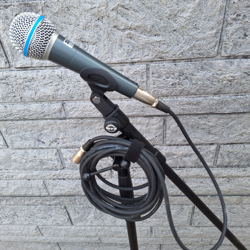 Microfoon met standaard en kabel, Muziek en Instrumenten, Ophalen, Zo goed als nieuw, Microfoon