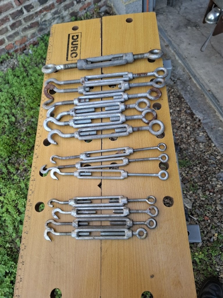 tendeurs bâtiments, Enlèvement