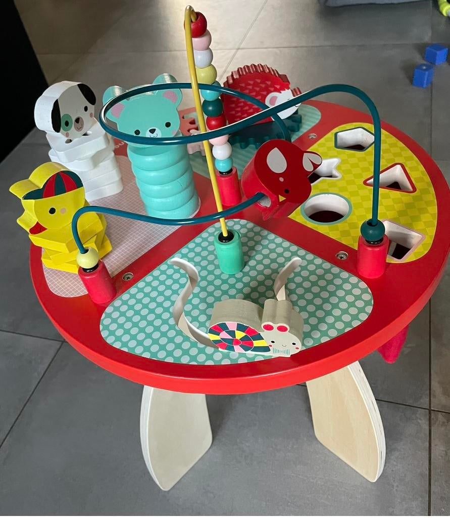 Table de jeu Janod, Enfants & Bébés, Jouets | Tables de jeux, Enlèvement, Utilisé