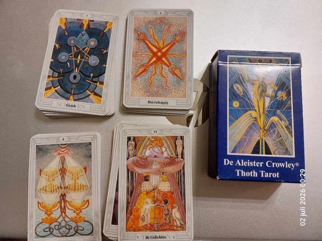 De Aleister Crowley Thoth Tarot, Ophalen