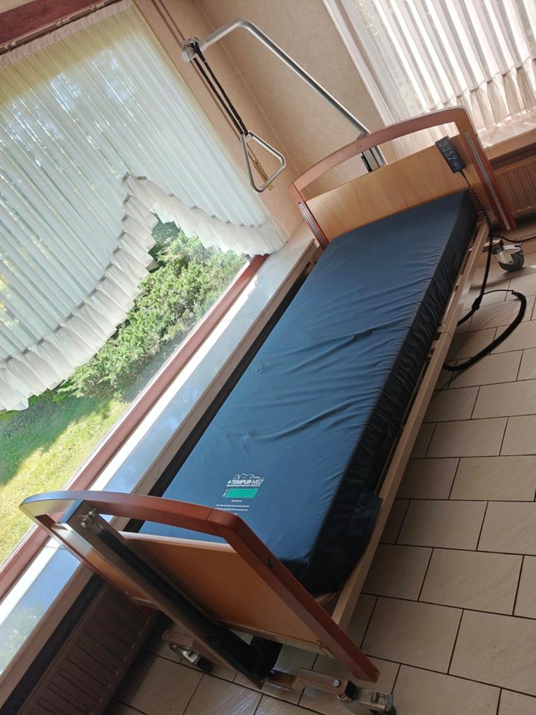 Elektrisch ziekenhuisbed, Diversen, Ophalen
