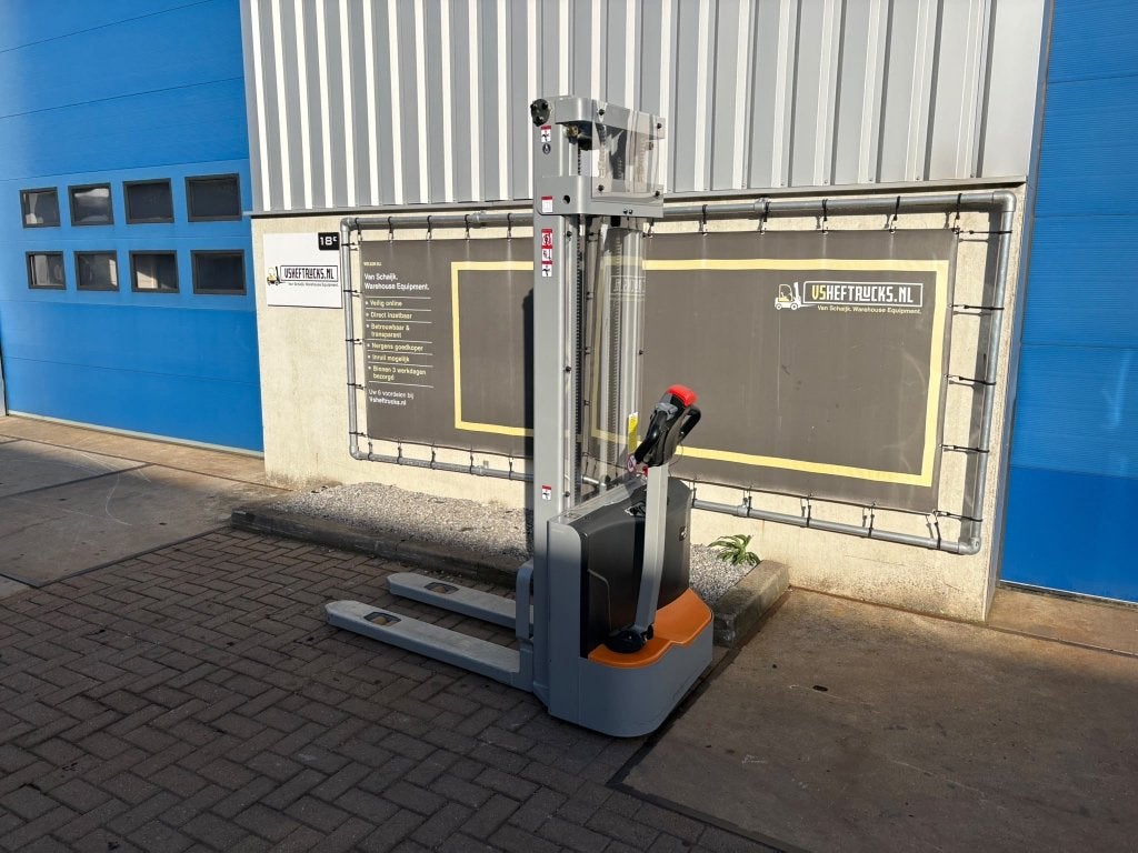 S-23096 Gerbeur électrique ECV10 3300mm, Neuf