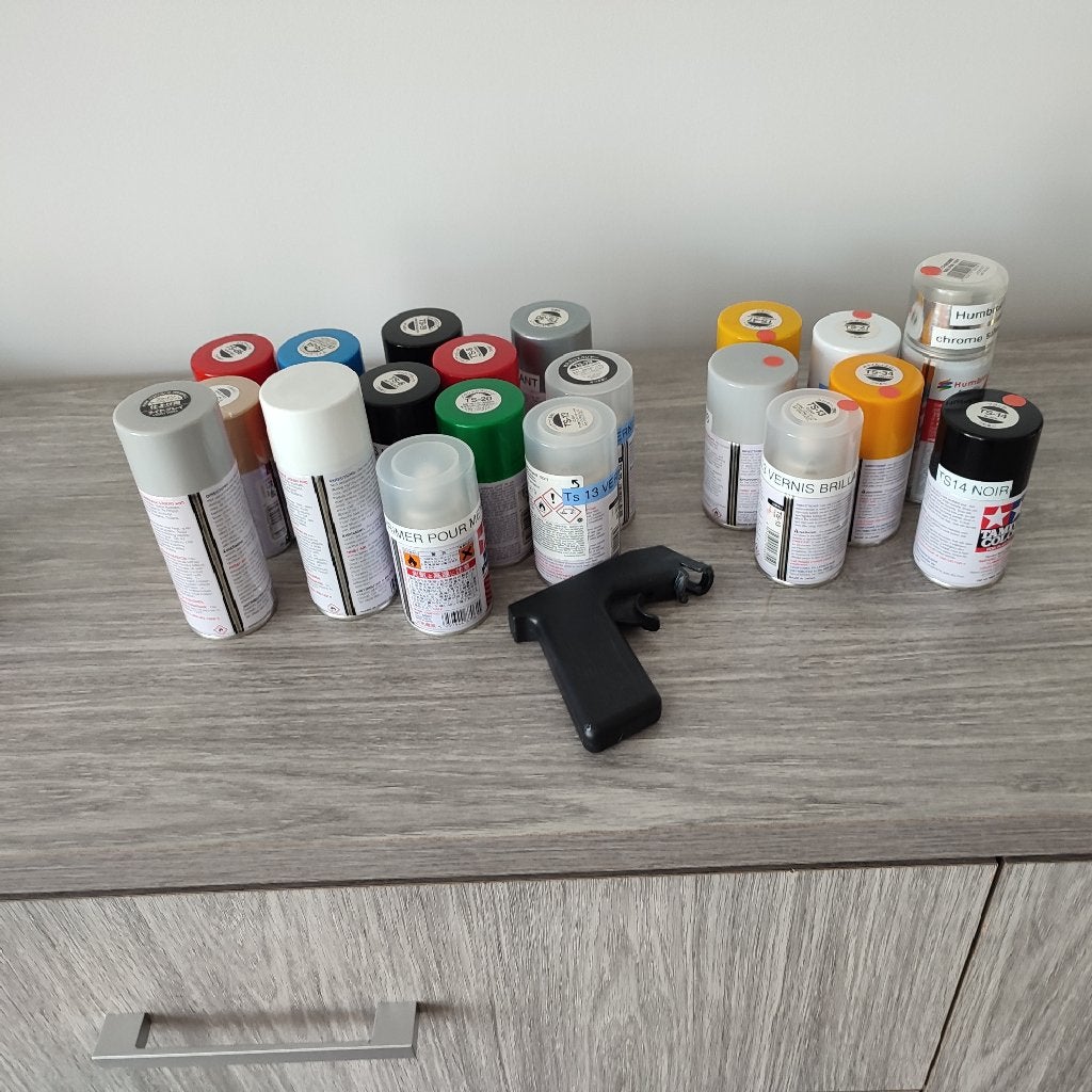 Lot 14 bombes Tamiya peinture/vernis + primer, Enlèvement, Neuf, Autres types, Tamiya
