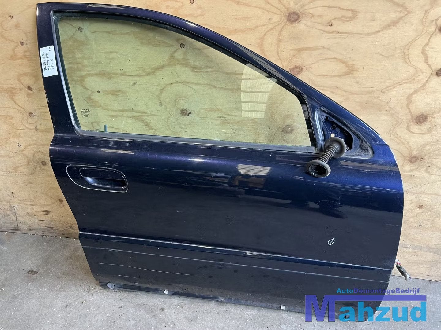 VOLVO V70 Blauw 46746 rechts voor deur 1999-2007, Gebruikt, Gunnar Engellaus vag 8
405 31  Gothenburg, SE, Deur, Info@volvocars.com
