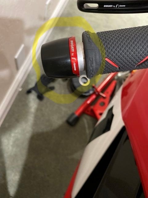 Ducati Rizomz, Enlèvement