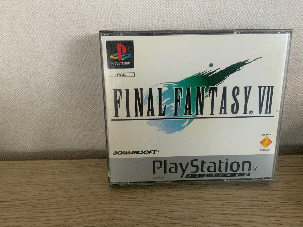 PlayStation platinum: final fantasy VII, Consoles de jeu & Jeux vidéo, Enlèvement, Utilisé