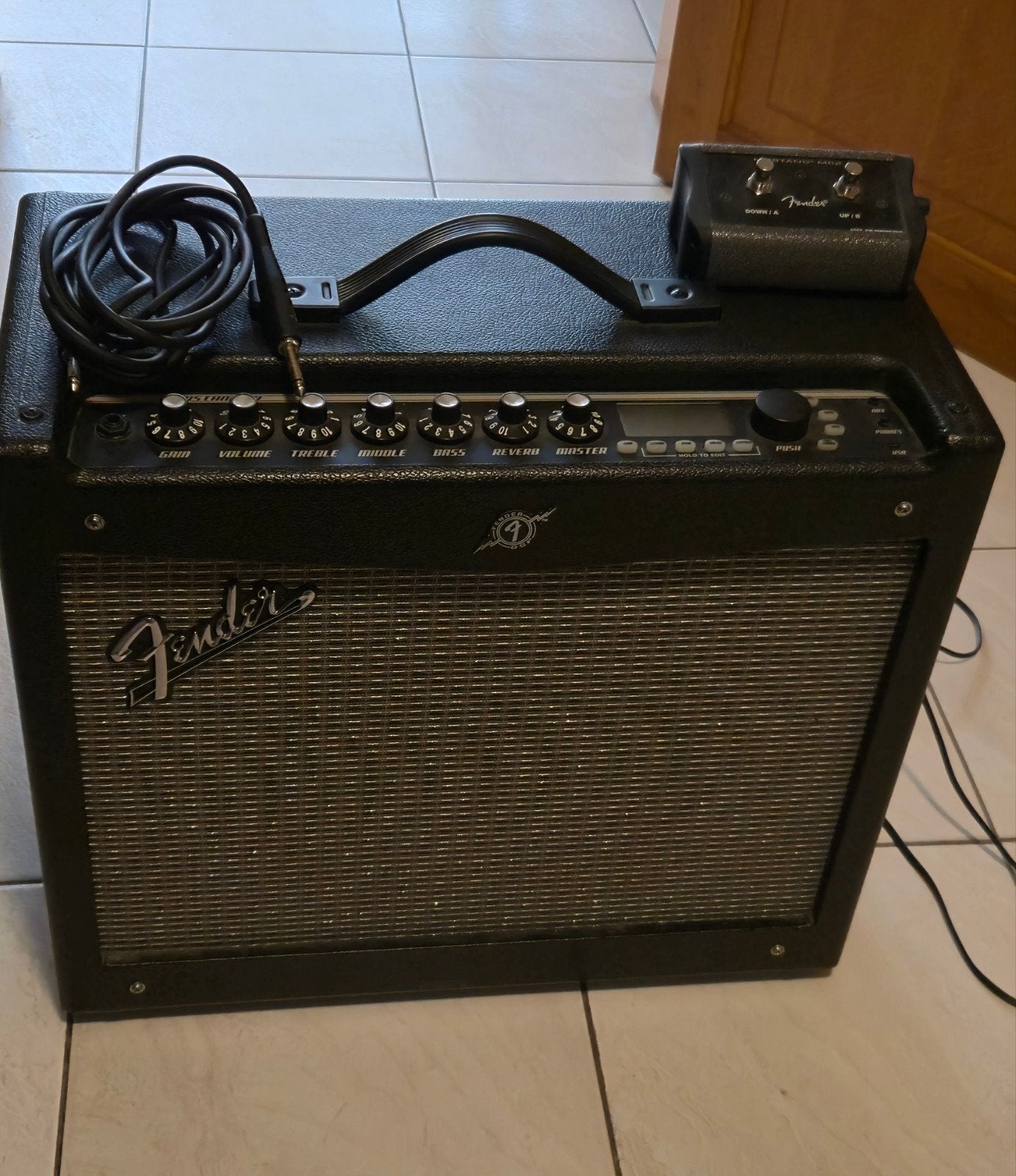 Amplificateur Fender Mustang III (V.2), Musique & Instruments, Enlèvement, Comme neuf, Guitare, 100 watts ou plus