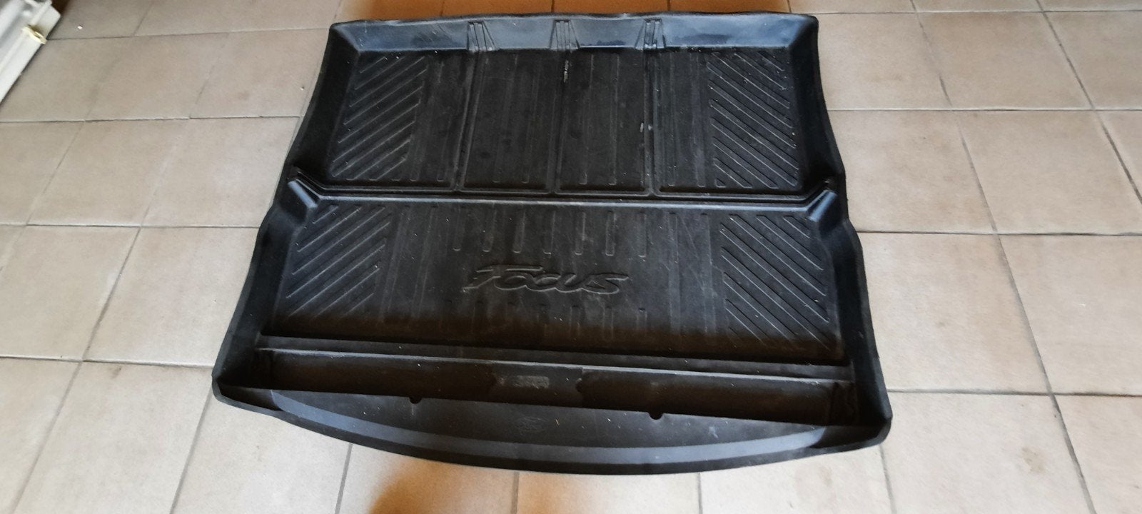 Tapis de coffre Ford focus   GSM 0477 806597, Enlèvement