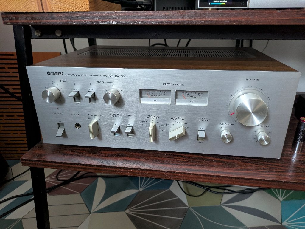 Yamaha CA‑610 révisé et recapé, Moins de 60 watts, Reconditionné, Yamaha, Enlèvement