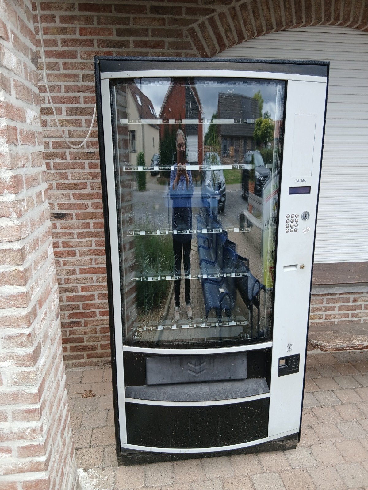 drankautomaat, Elektronische apparatuur, Ophalen