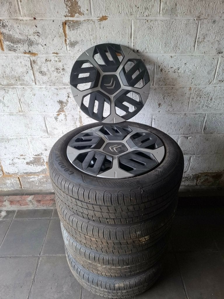 goodyear presque neuf 195/60R18, Autos : Pièces & Accessoires, Enlèvement ou Envoi