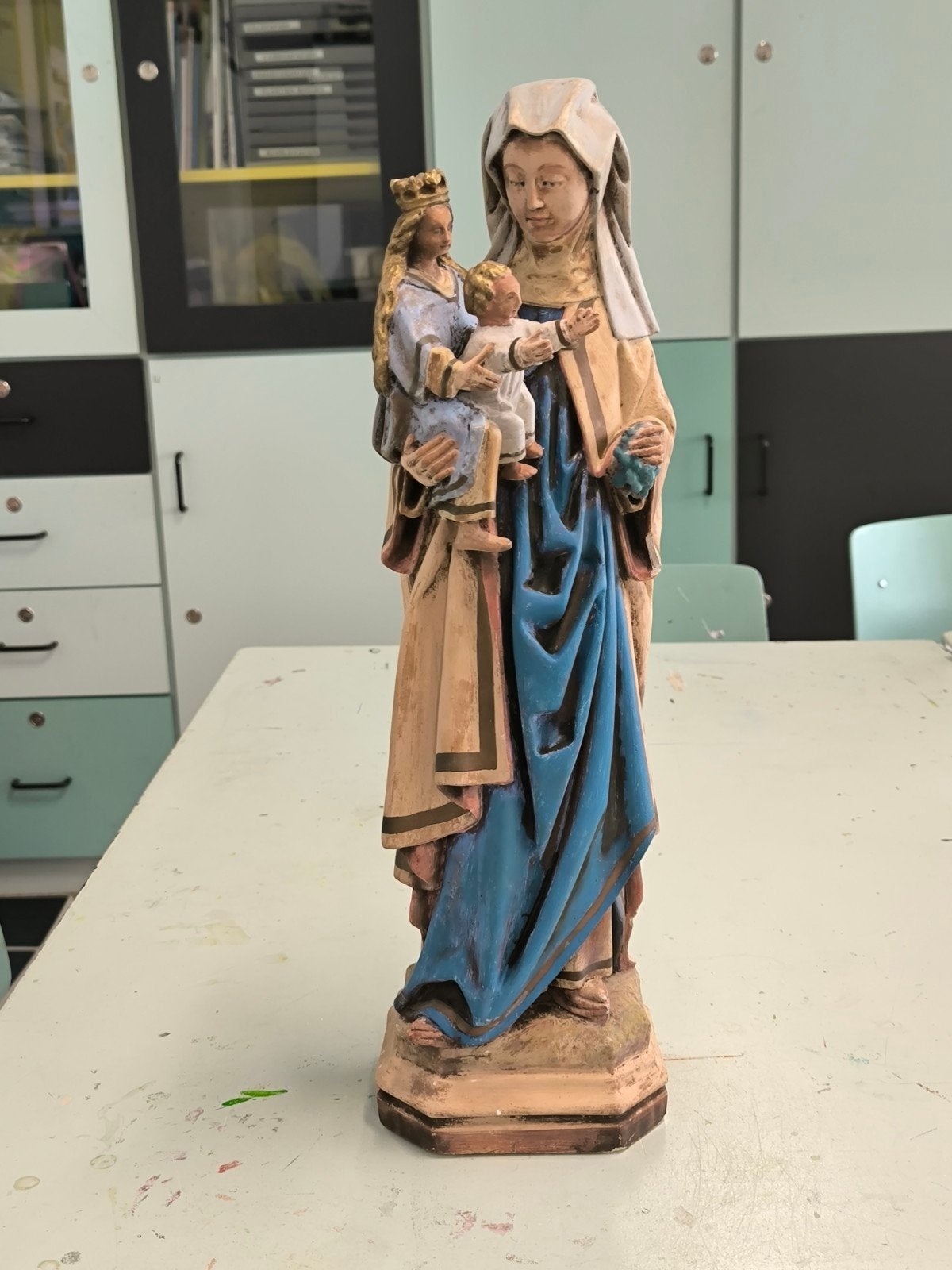 zeldzame Sint Anna ten drieën in gips, Ophalen