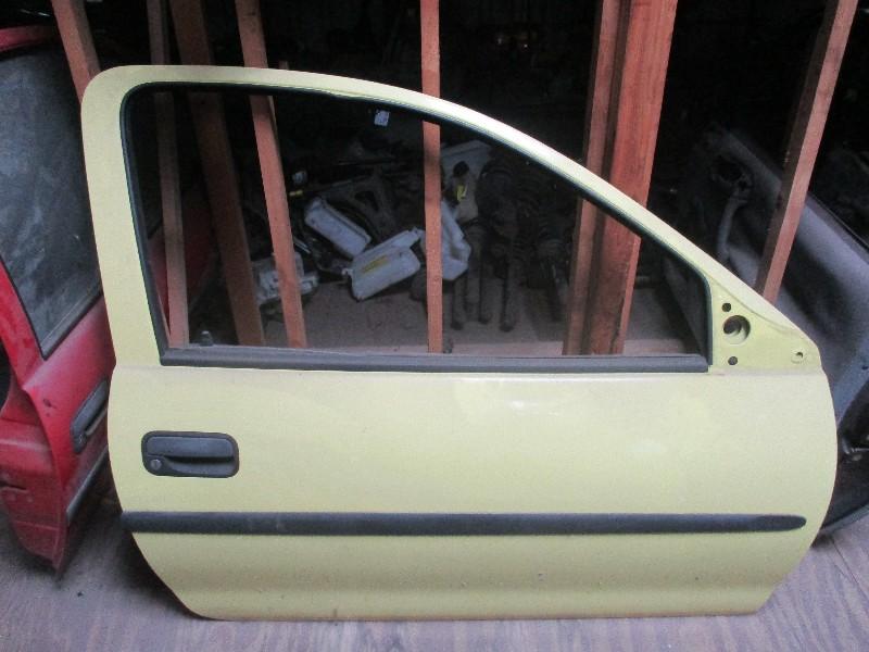 PORTE DROITE 3 deurs Opel Corsa B (73 / 78 / 79), Utilisé, Droite, Opel, Porte