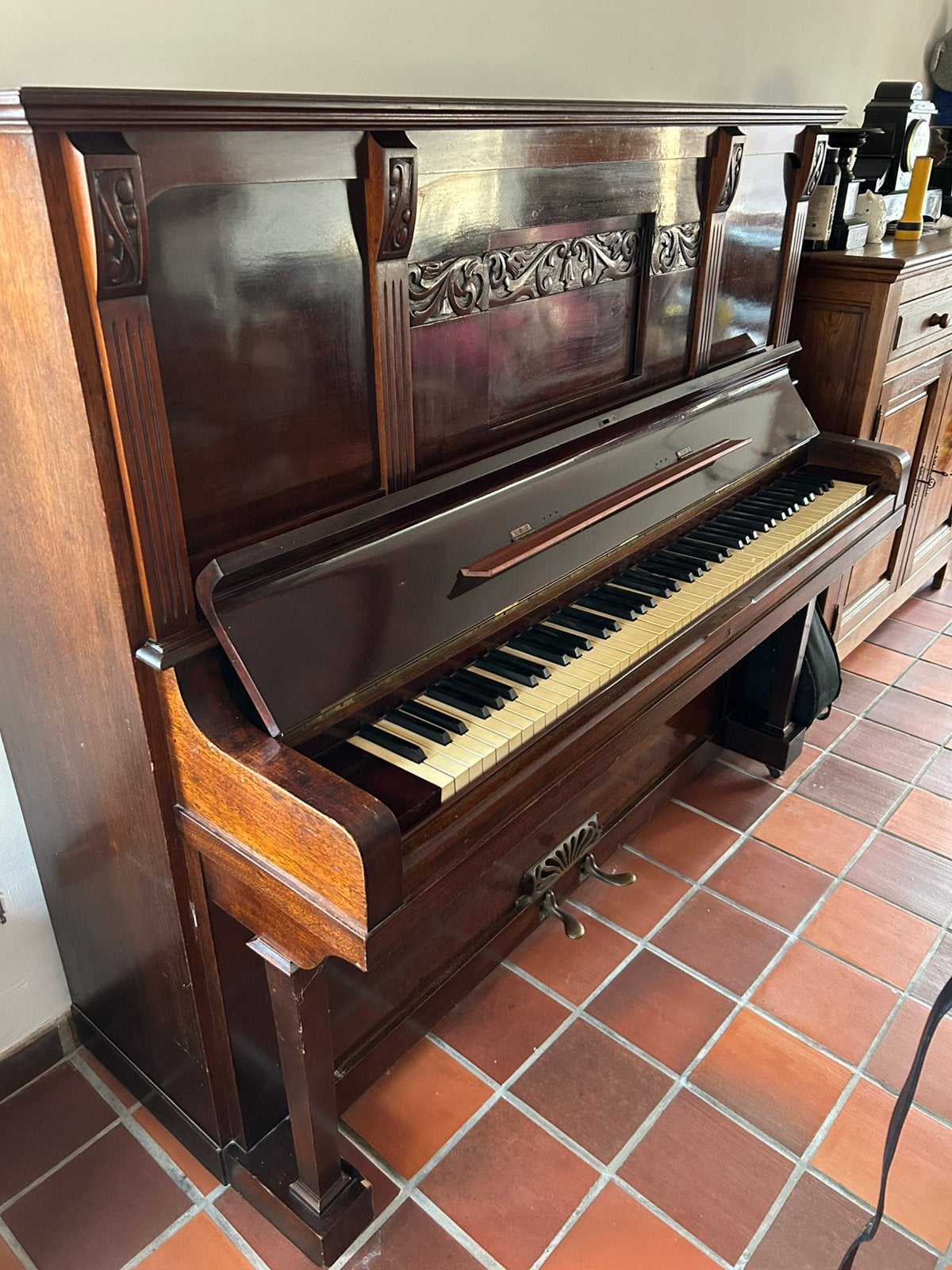 Piano in goede staat, Ophalen, Zo goed als nieuw, Bruin, Piano