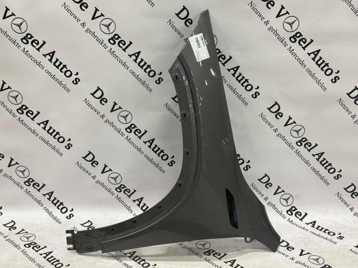 Scherm links-voor van een Mercedes EQB (7797), Auto-onderdelen, Gebruikt, -, Ophalen of Verzenden, -