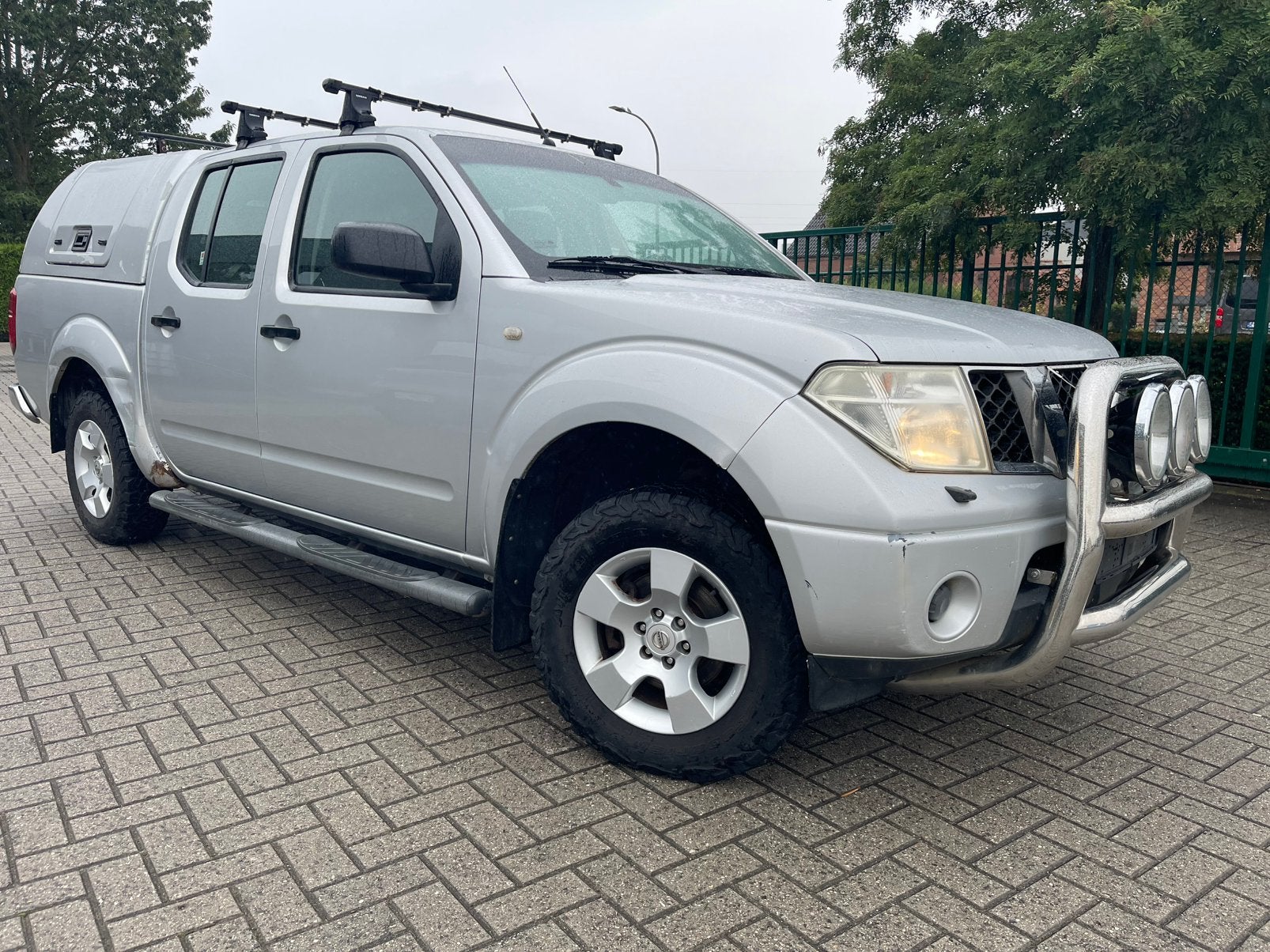 Navara 2.5 dCi D/C CLIM!!!!!!, Autos, 127 kW, Argent ou Gris, Achat, 4 portes