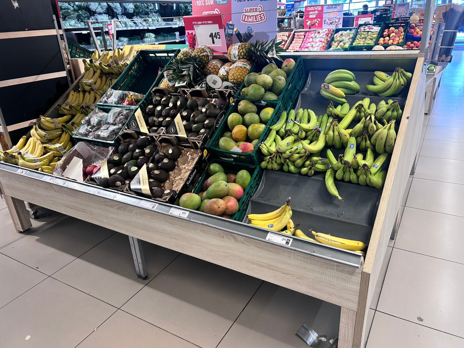 Fruitpresentatieset 350eur per stuk tel. 0494 43 17 25, Zakelijke goederen, Kantoor en Winkelinrichting | Winkel en Inventaris