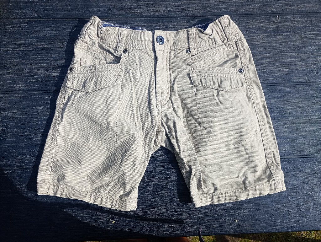 Stoere beige short JBC maat 128, Enfants & Bébés, Vêtements enfant | Taille 128, Pantalon, Garçon, Enlèvement ou Envoi, Utilisé