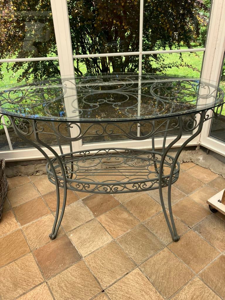 Gietijzeren tuin/veranda-tafel met glazen blad., Enlèvement, Comme neuf