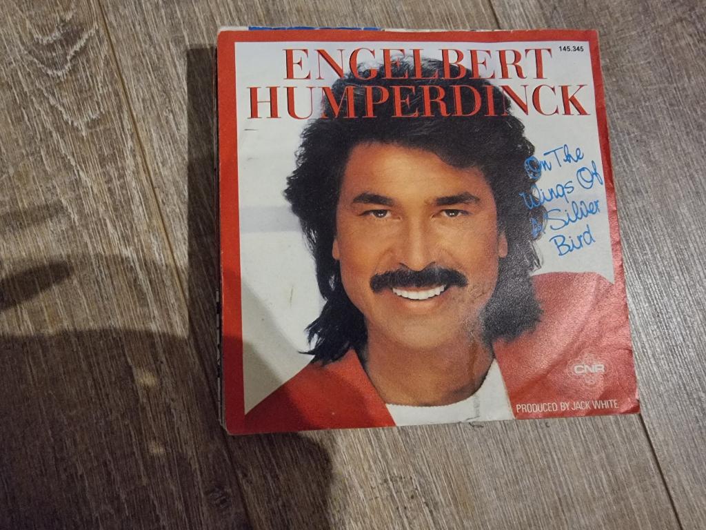 7" Engelbert Humperdinck - On the wings of a silver bird, Cd's en Dvd's, Vinyl Singles, Gebruikt, 7 inch, Ophalen of Verzenden