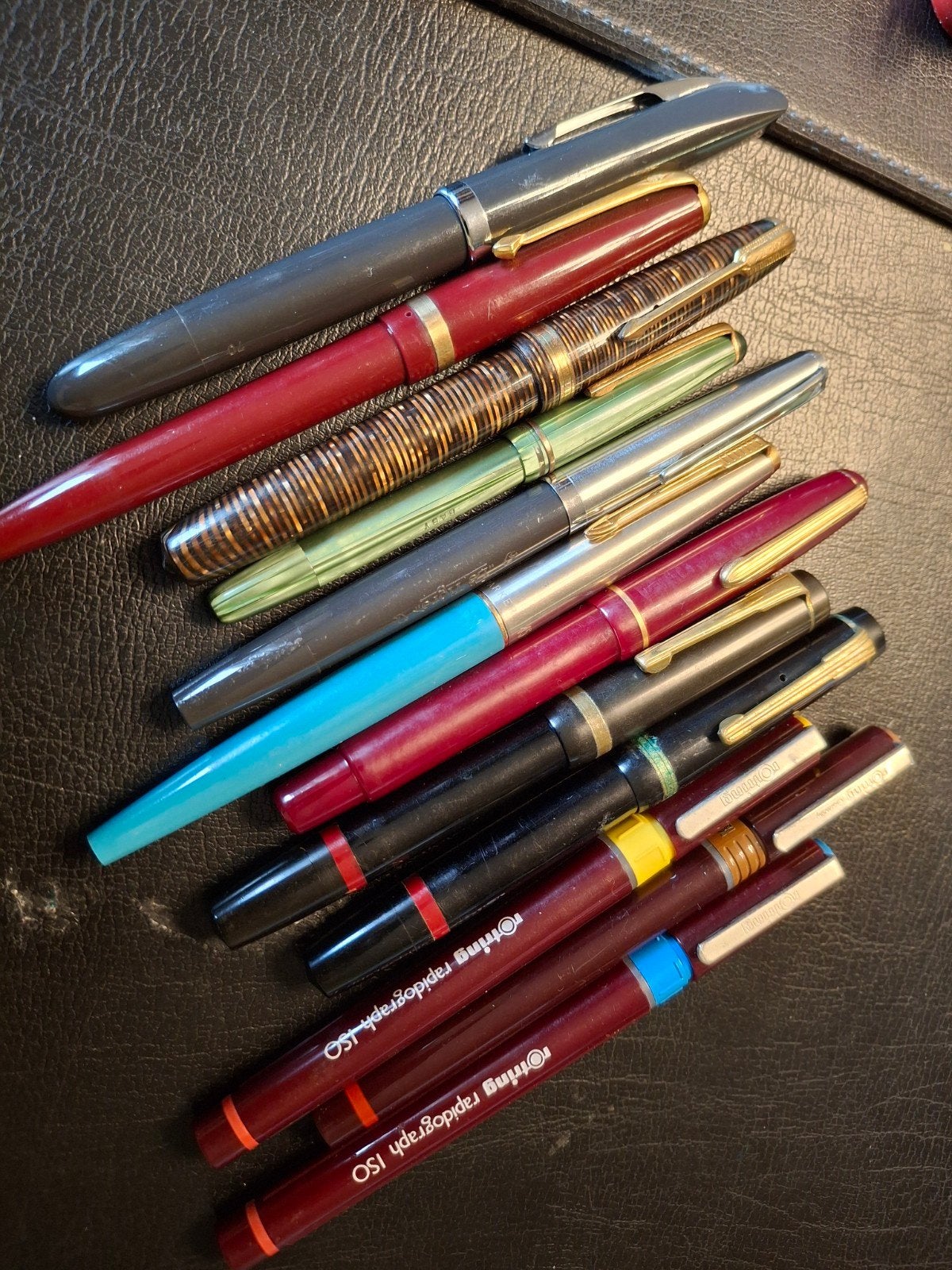 Lot van 12 vintage pennen, Verzamelen, Verzenden, Parker